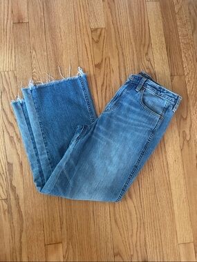 Abercrombie and Fitch signature collection Jeans width 27/length 26 regular